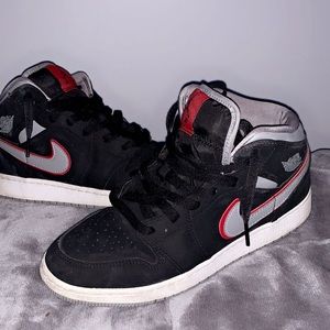 jordan 1 black/red/grey